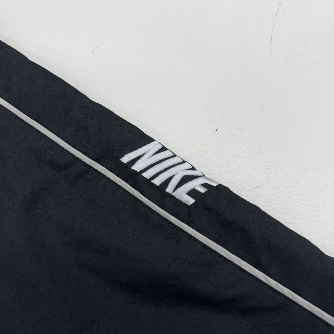 나이키 00s 스우시 올드스쿨 바람막이 트랙팬츠 상품이미지4