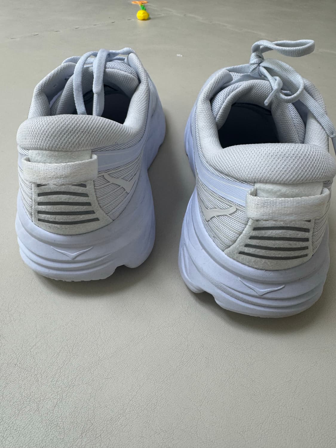 호카 본디 화이트 265 상품이미지6