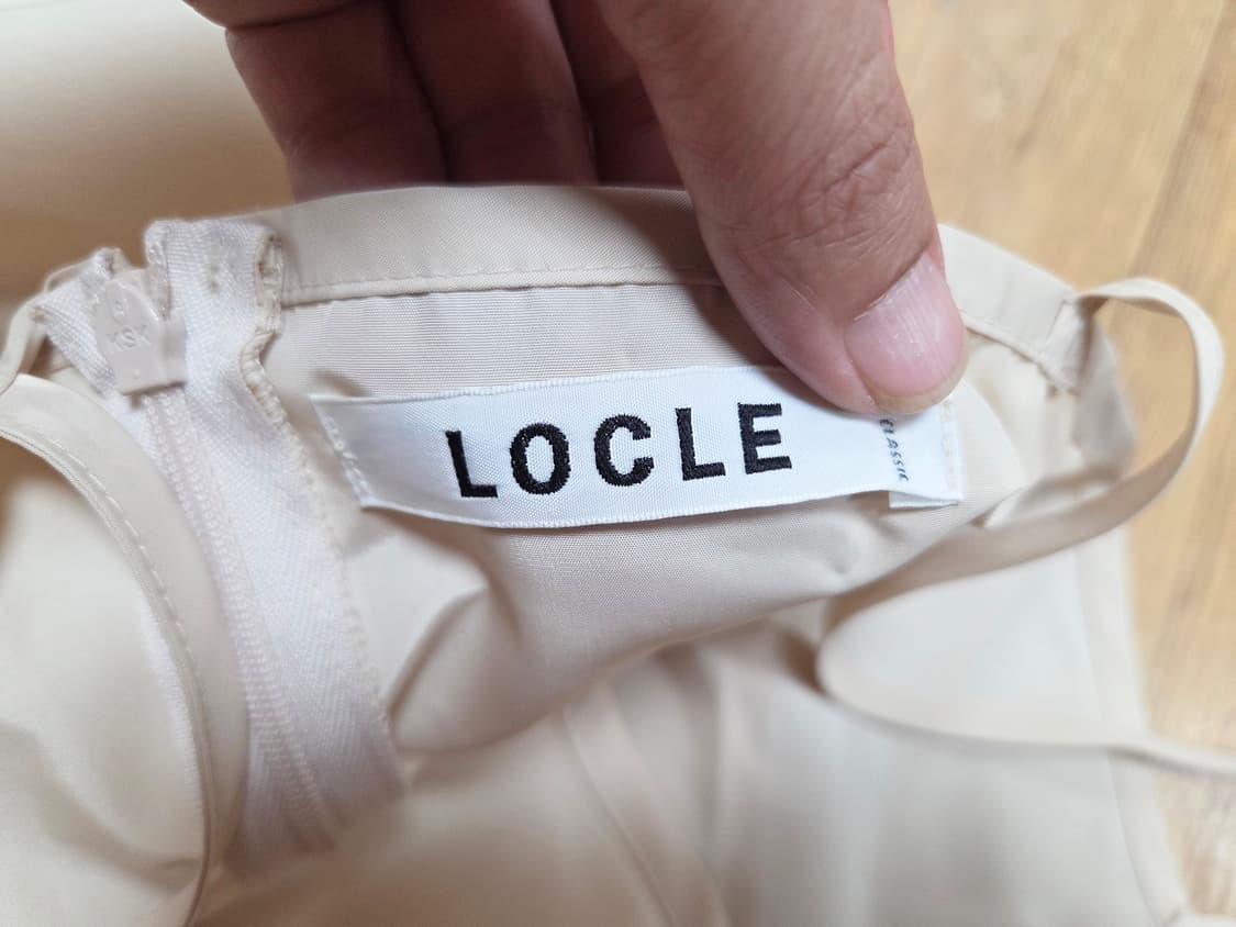 로클 바이 로우클래식(LOCLE) 언발란스 스트랩원피스 55-66 새상품 상품이미지8