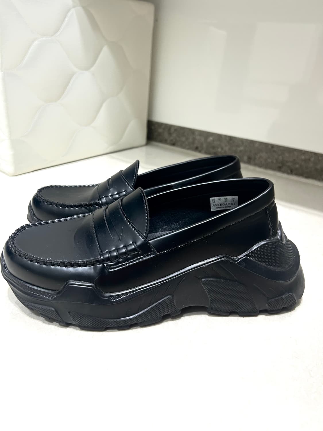 아키코아오키 레귤레이티드 그래비티 폭스 레더 블랙 38 제니로퍼 상품이미지2