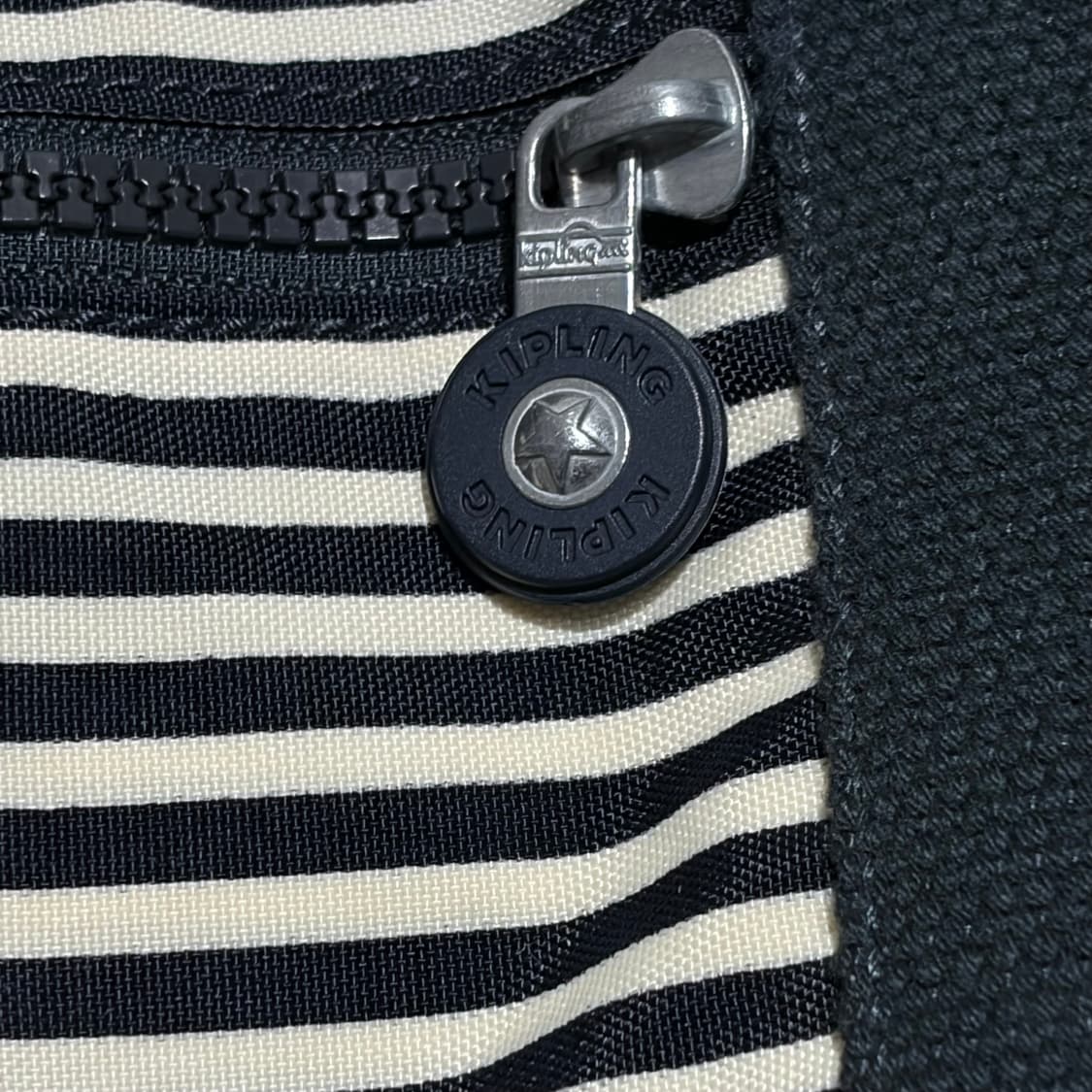 키플링 스트라이프 토트백 상품이미지7