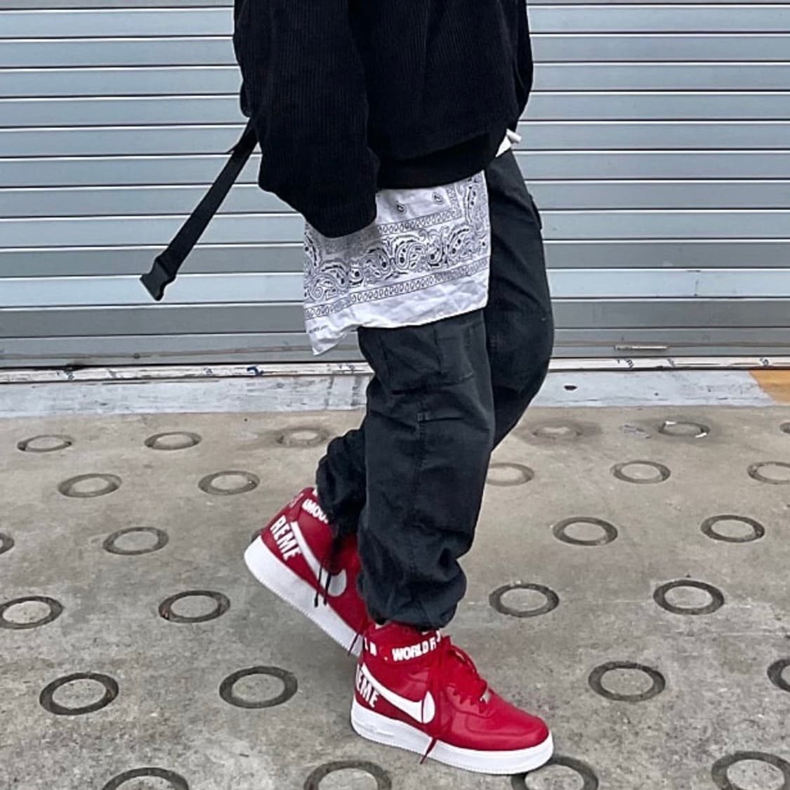 나이키 x 슈프림 에어포스1 하이 월드 페이머스 레드 상품이미지10