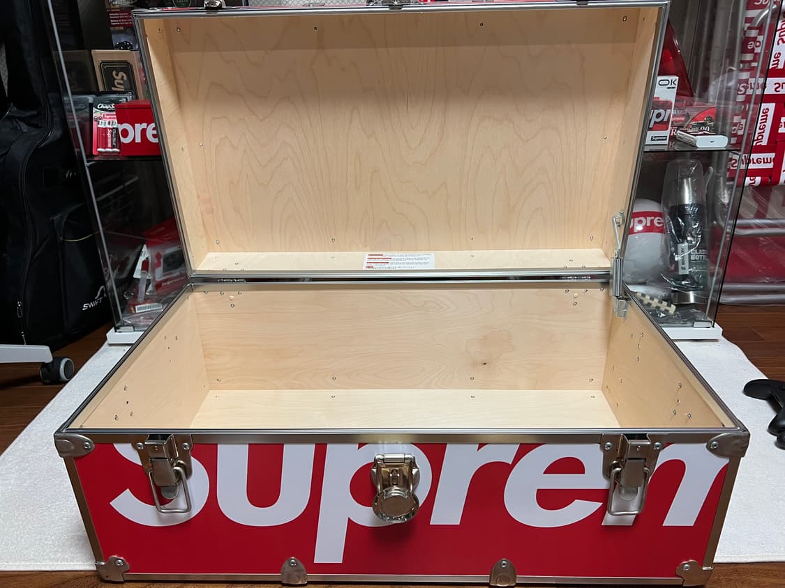 슈프림 라이노 트렁크 레드 상품이미지6