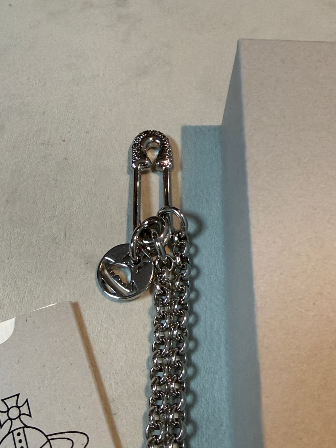 비비안 웨스트우드 이모진 목걸이 Vivienne Westwood 홍은채  상품이미지4