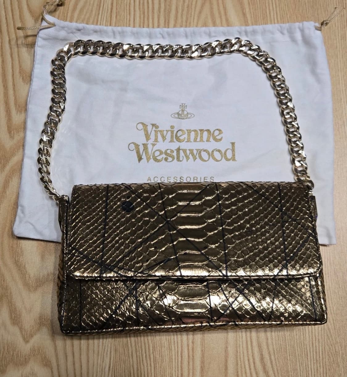 (새상품) 비비안웨스트우드 뱀피 체인백 상품이미지1