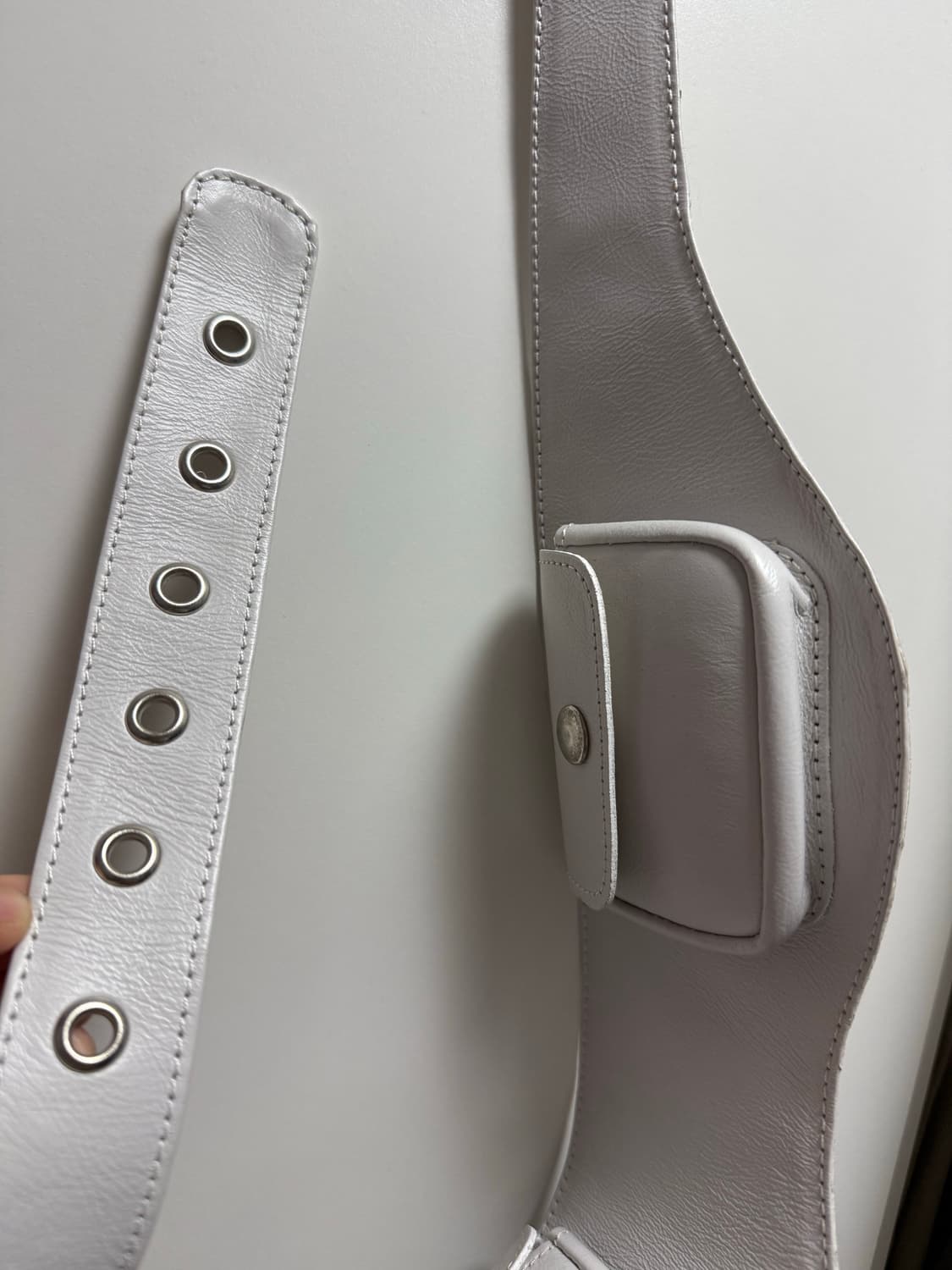 기마구아스 리노 벨트백 상품이미지2