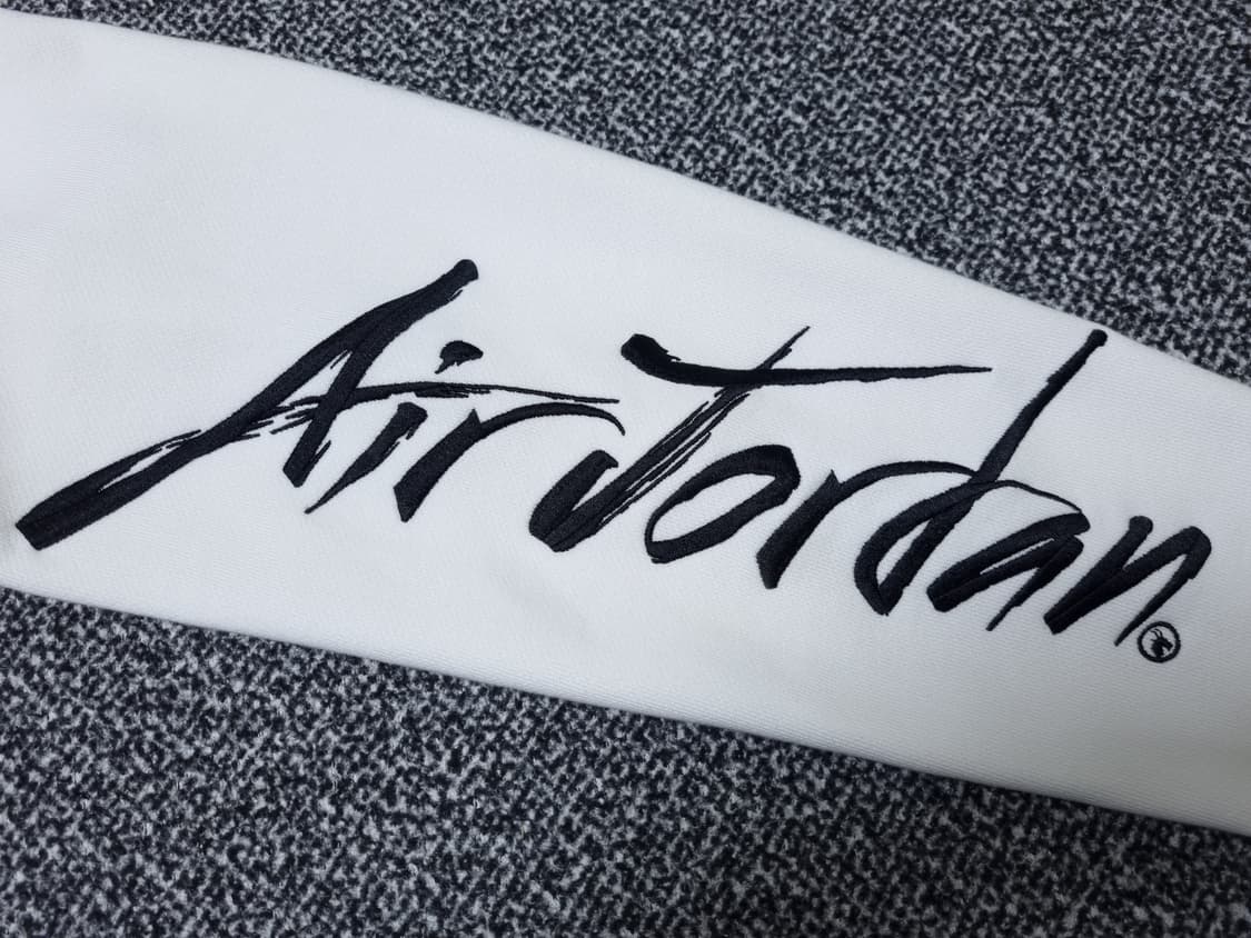 [무료배송][110]나이키 남성용 그레이티스트 조던 기모 후드티 상품이미지7