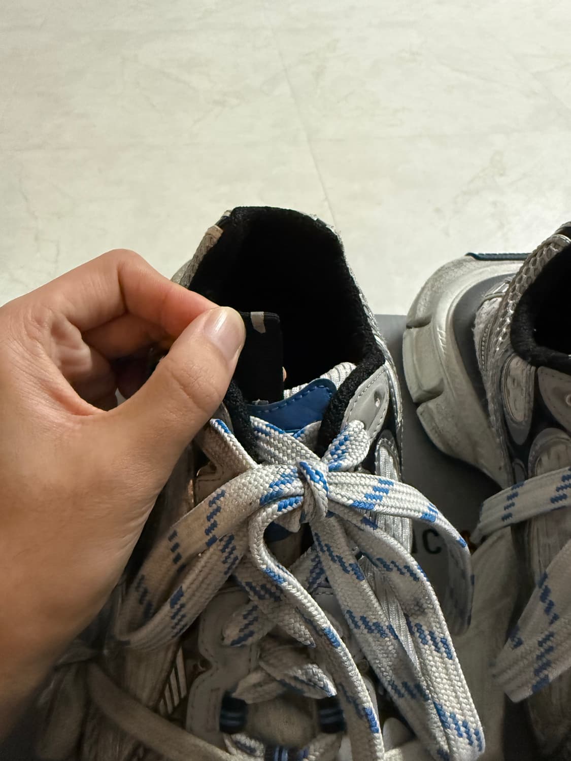 발렌시아가 3xl 그레이 화이트 블루 41 상품이미지4