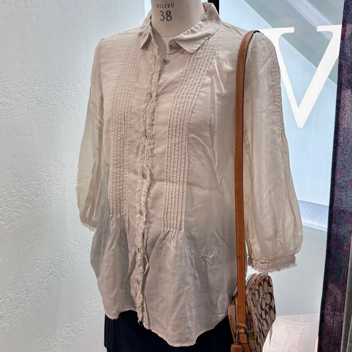 Burberry Ivory Lyocell Shirts 상품이미지1