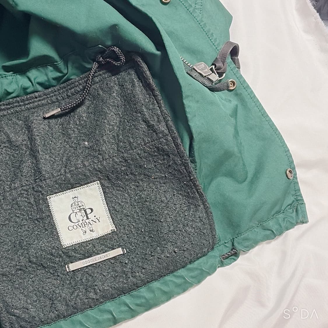 CP컴퍼니 고글 후드 그린 야상 자켓 상품이미지9