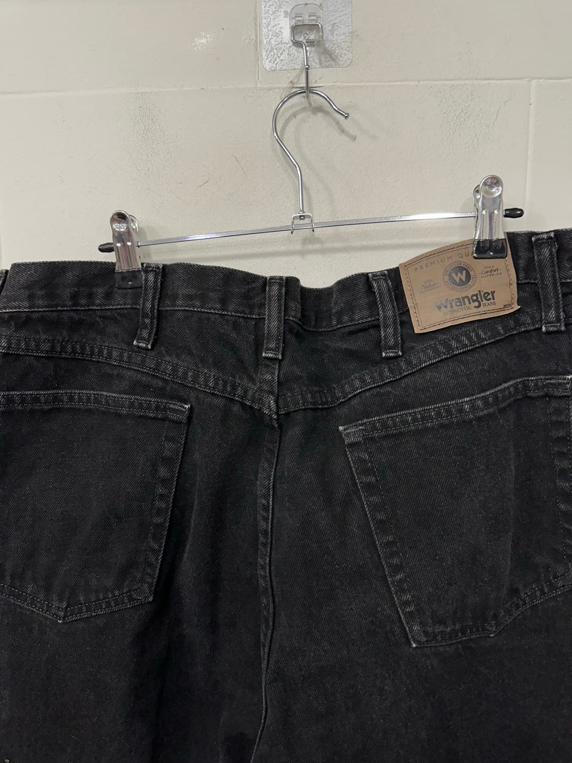 랭글러 블랙 데님팬츠 상품이미지3
