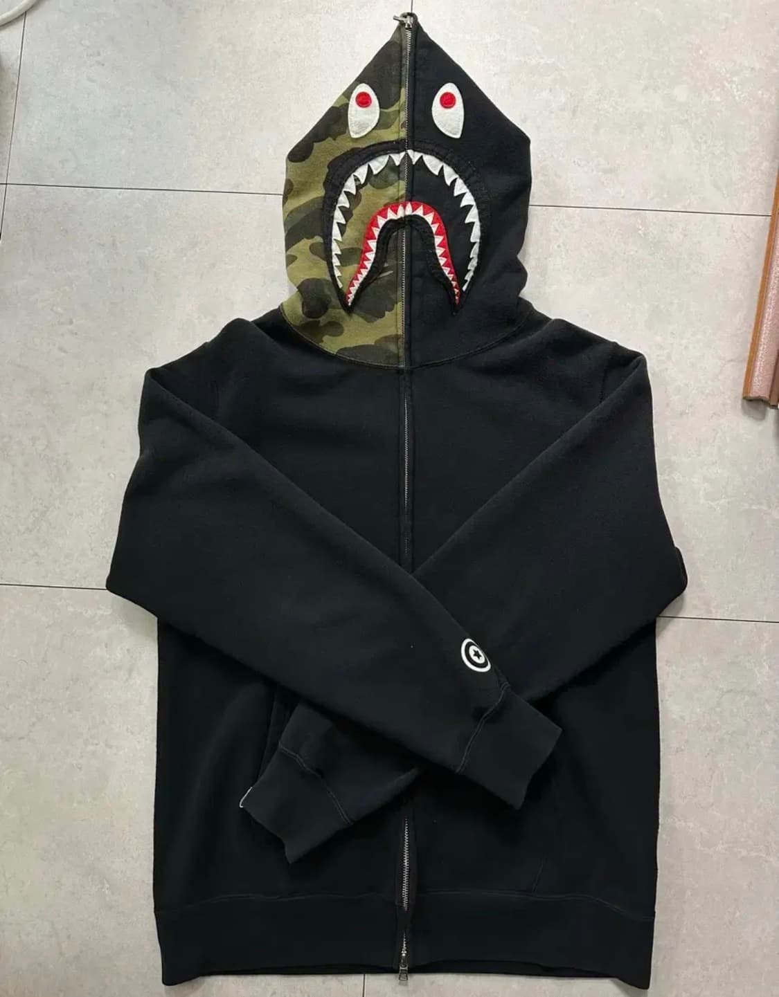 베이프 샤크후드 반녹계 블랙 XL 상품이미지1