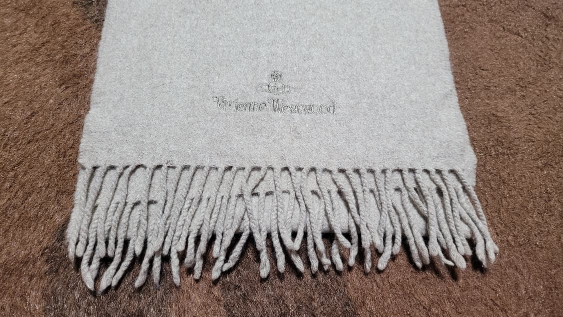 비비안 웨스트우드 남녀공용 머플러 상품이미지2