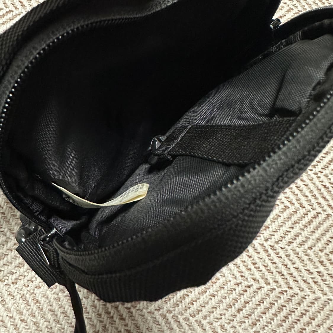 Y'S X NEWERA cross bag 상품이미지4