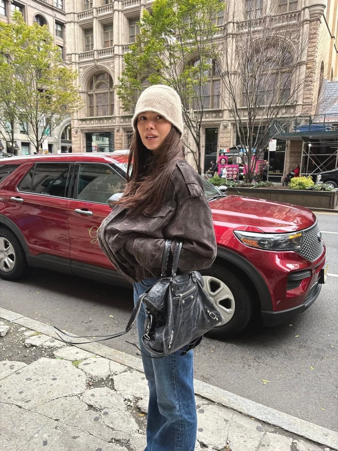 발렌시아가 클래식 시티백 미듐 판매합니다. 상품이미지10