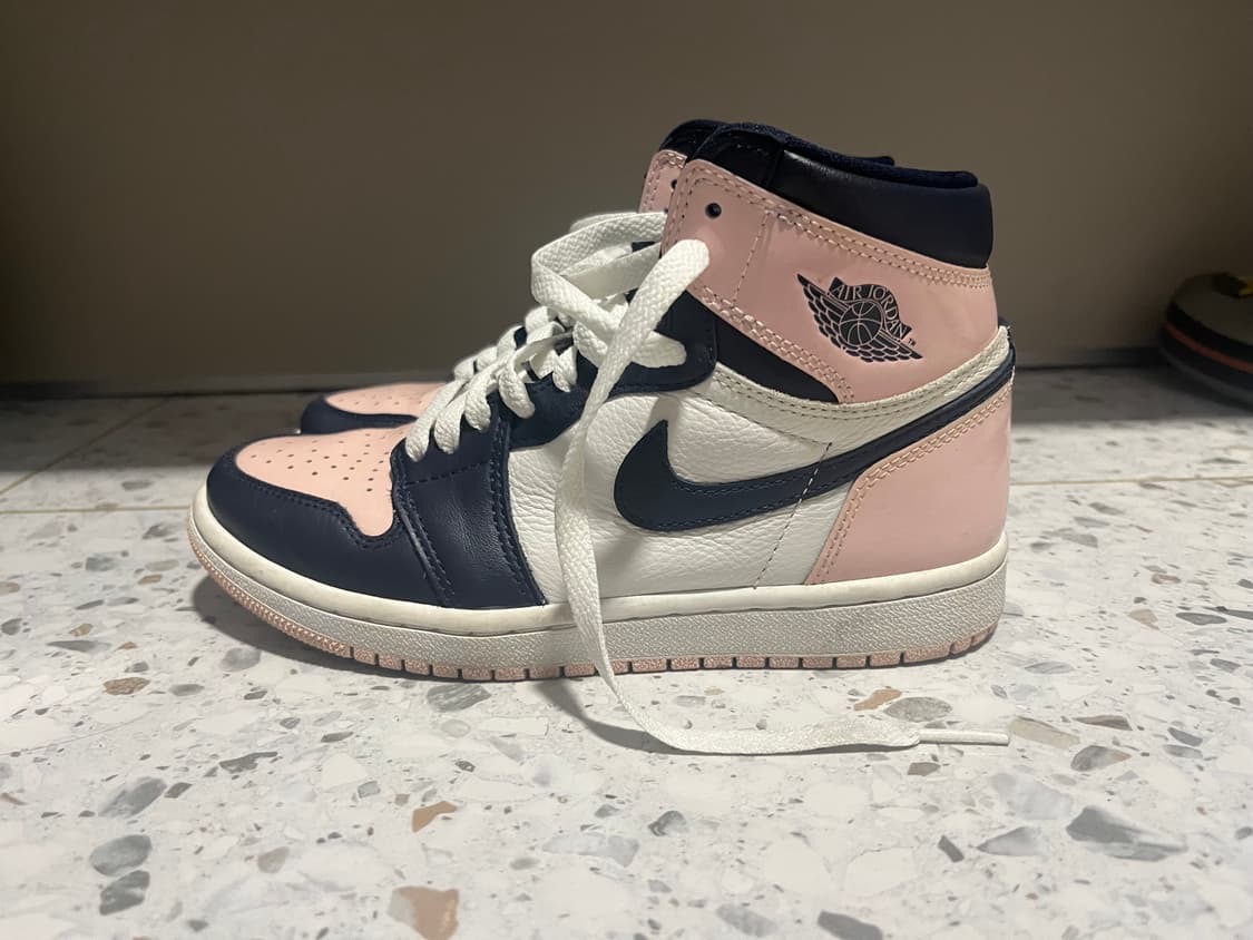 (W) 조던 1 레트로 하이 OG 애트모스피어 버블검 상품이미지3