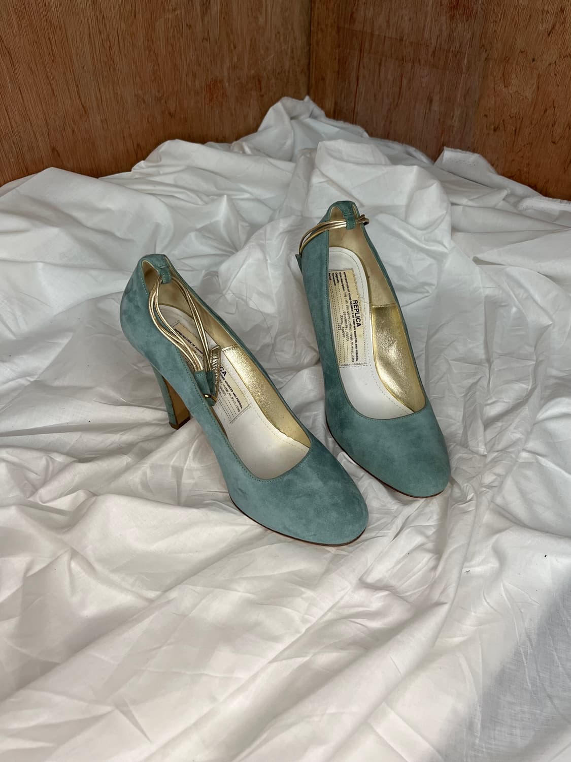 메종 마르지엘라 레플리카 스웨이드 펌프스 상품이미지1