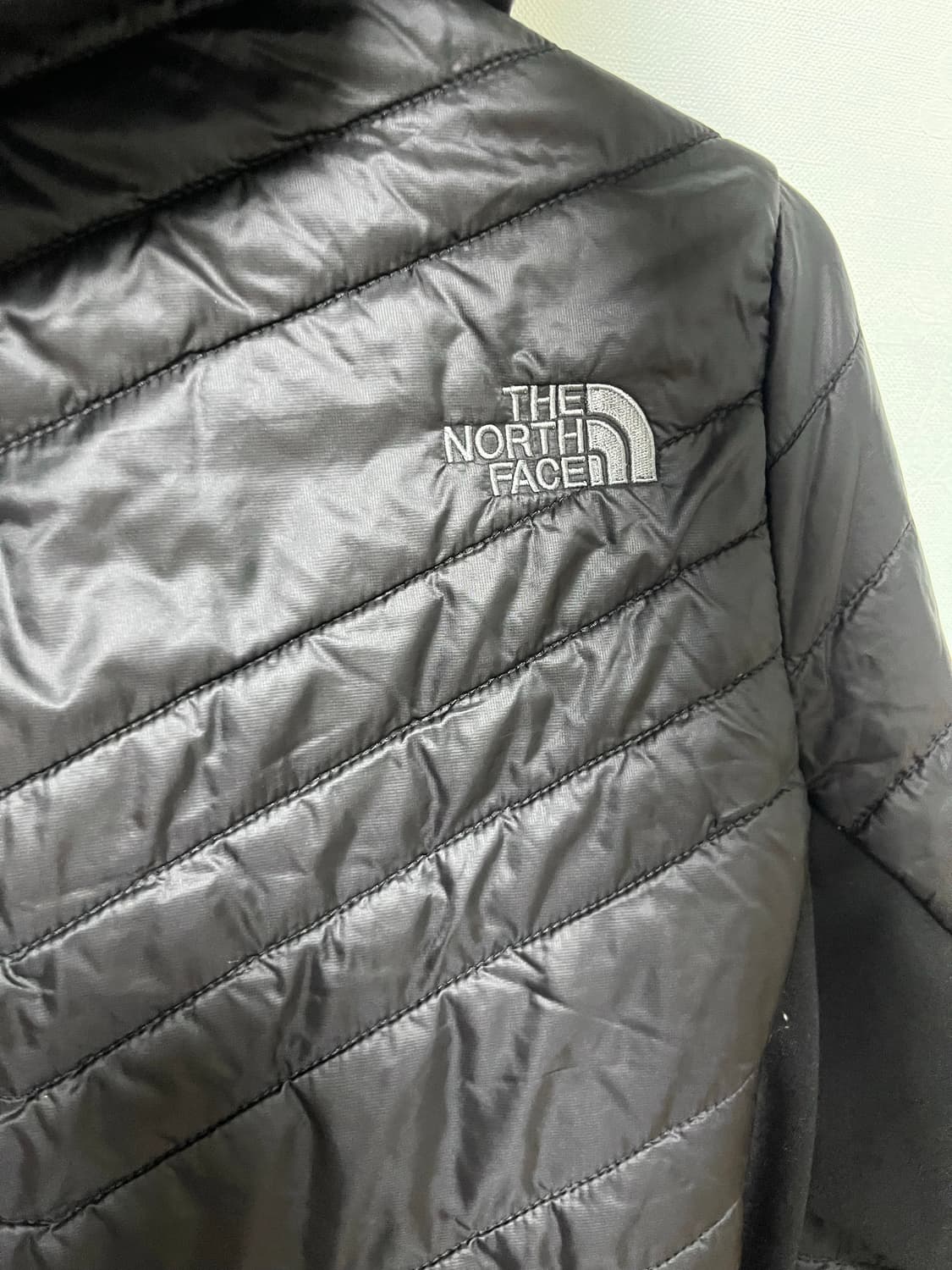 노스페이스 화이트 라벨 여성 경량 패딩 블랙 상품이미지5