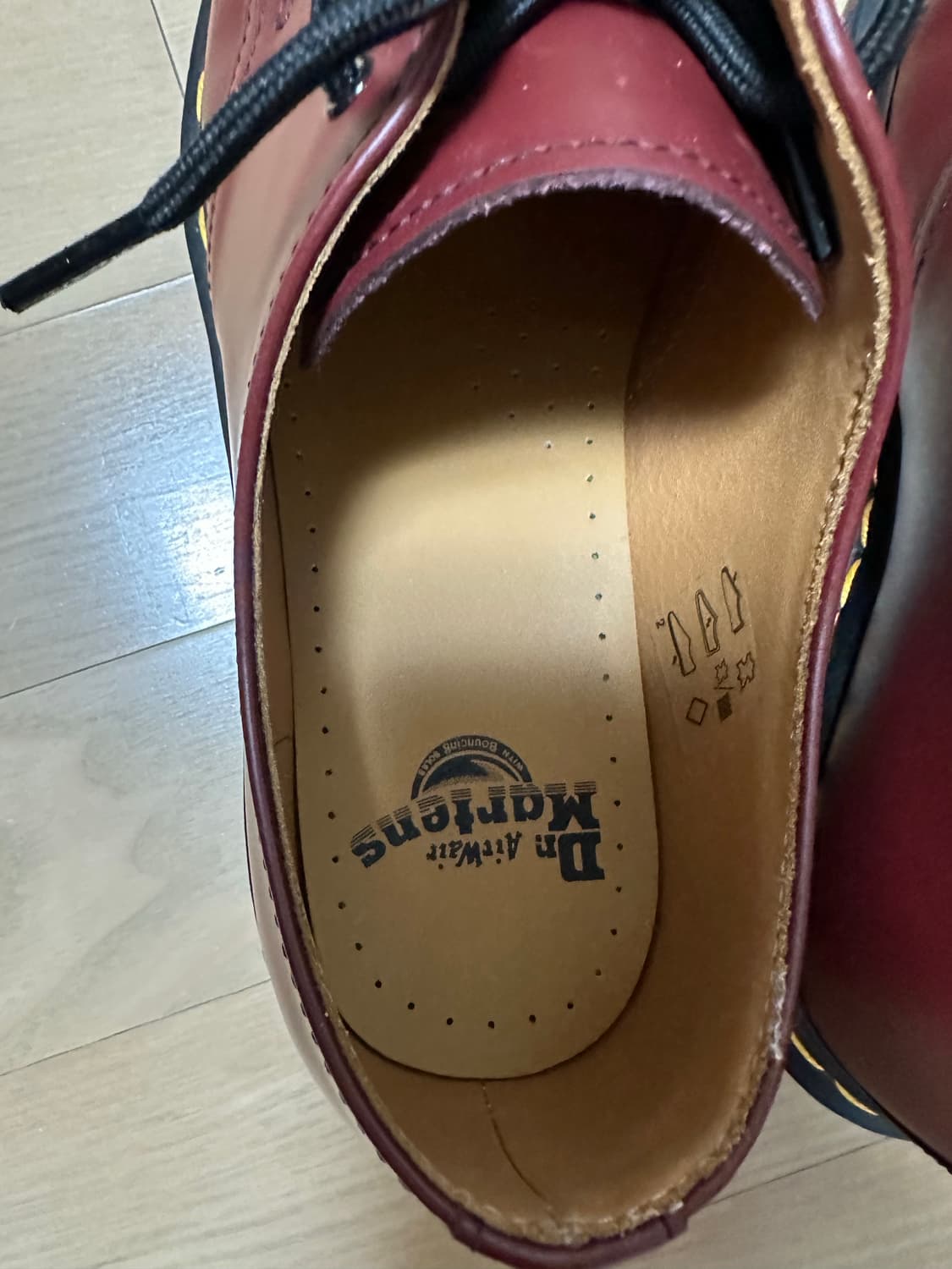 닥터마틴 1461 260사이즈 판매랍니다 ( 1회 실착 ) 상품이미지5
