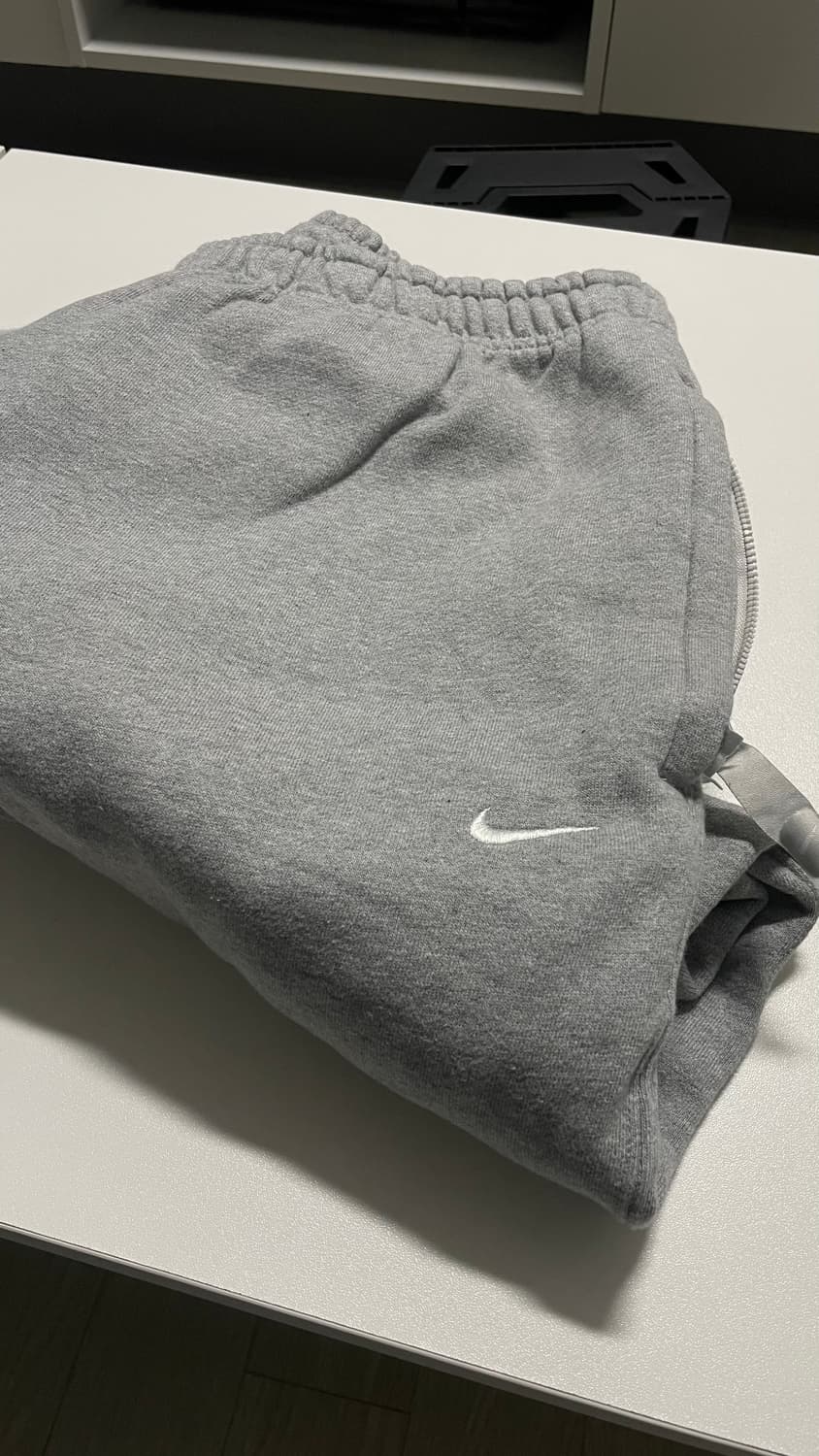 나이키 솔로 스우시 팬츠 XL (기모) 그레이 상품이미지1