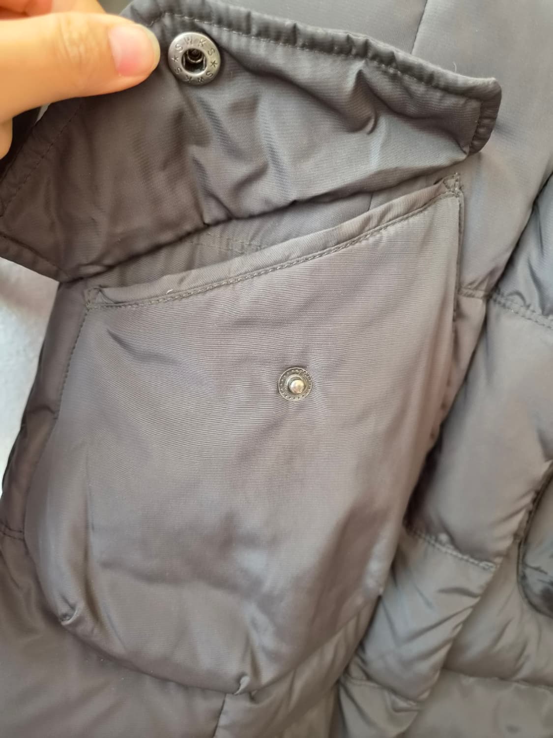 베네통 여성 덕다운롱패딩 44사이즈 상품이미지4