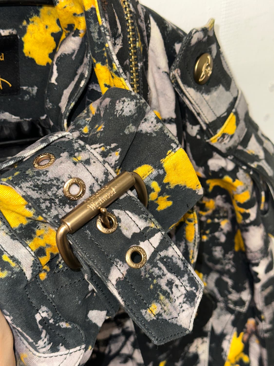 Vivienne westwood프린트 금장버튼 하프 자켓 40  상품이미지5