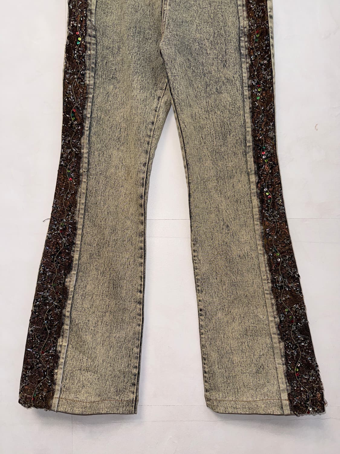 Washing denim oriental beads 부츠컷팬츠 상품이미지3