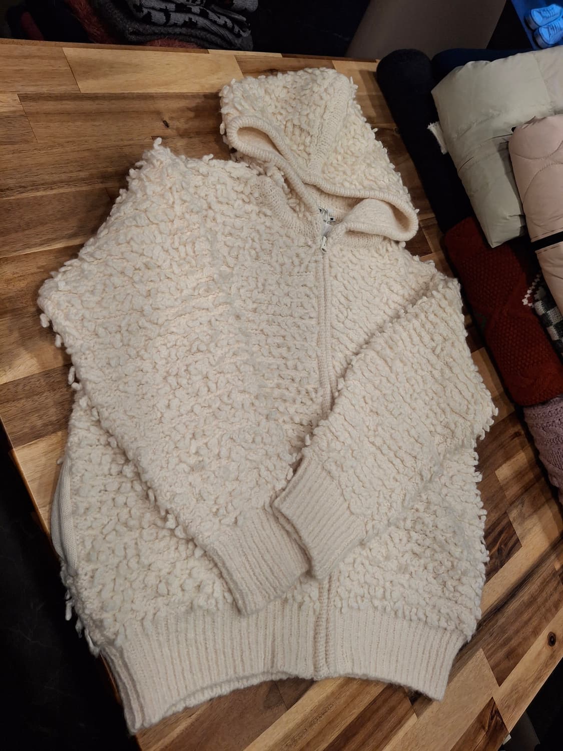 (마지막특가) SJYP 부클니트 후드집업 M 새상품 상품이미지2