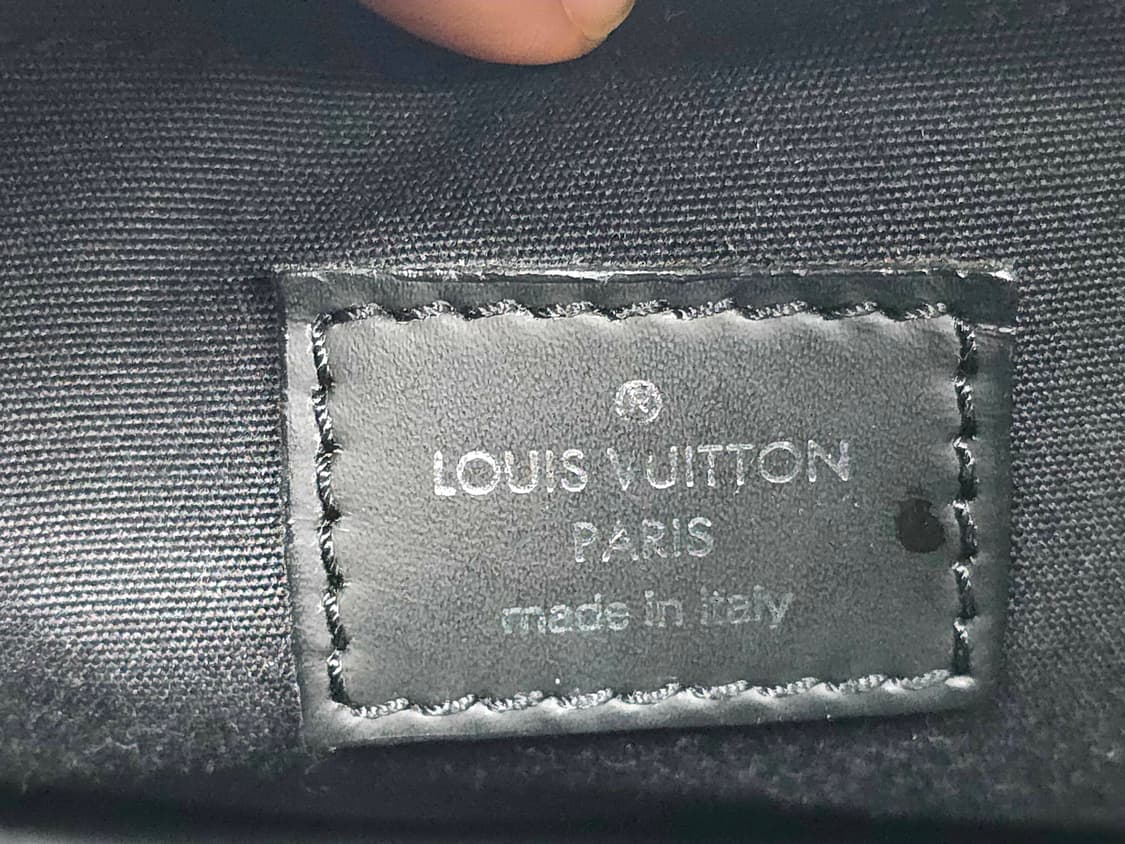 루이비통 에삐 세큐르 pm 토트백 블랙 상품이미지5