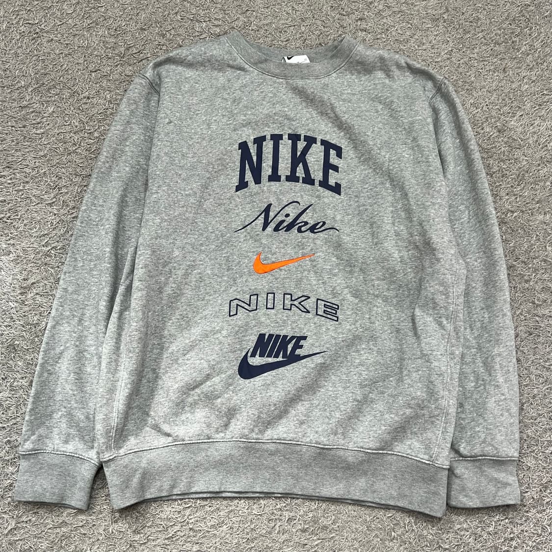 [100] 나이키 맨투맨 상품이미지2