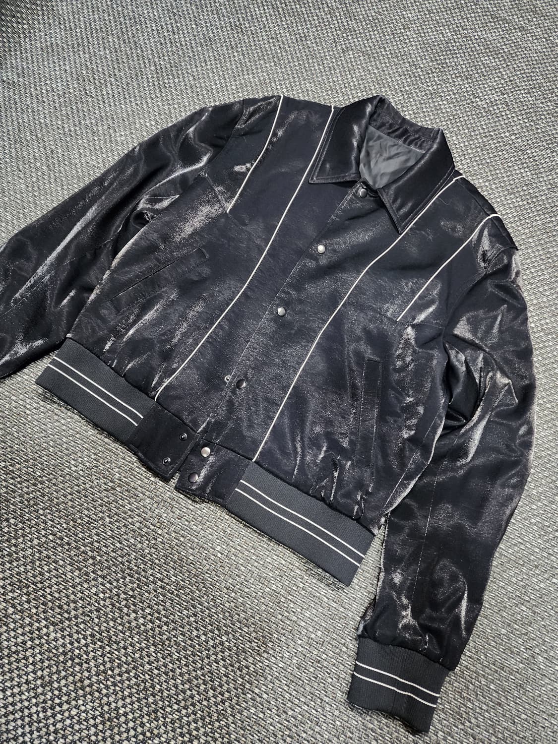 엘무드 블랙 라인 배색 숏 블루종  48사이즈  상품이미지7