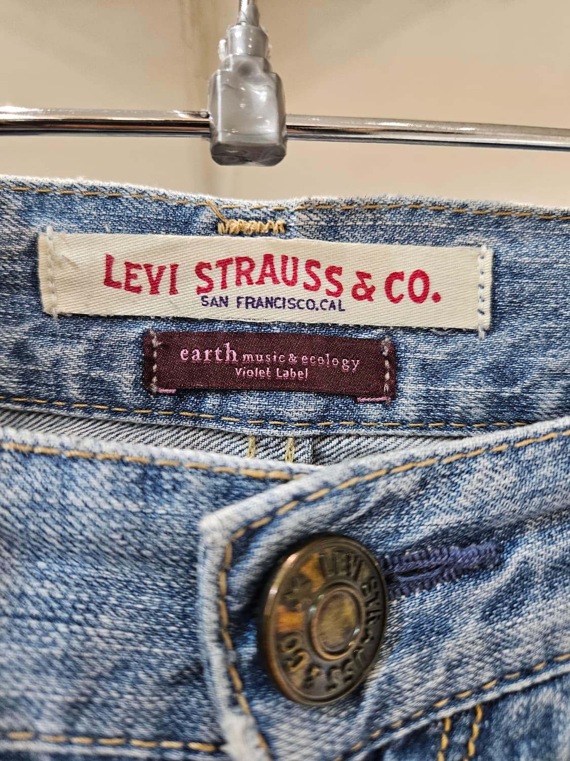 리바이스 커스텀 패치 데님 치마 상품이미지4