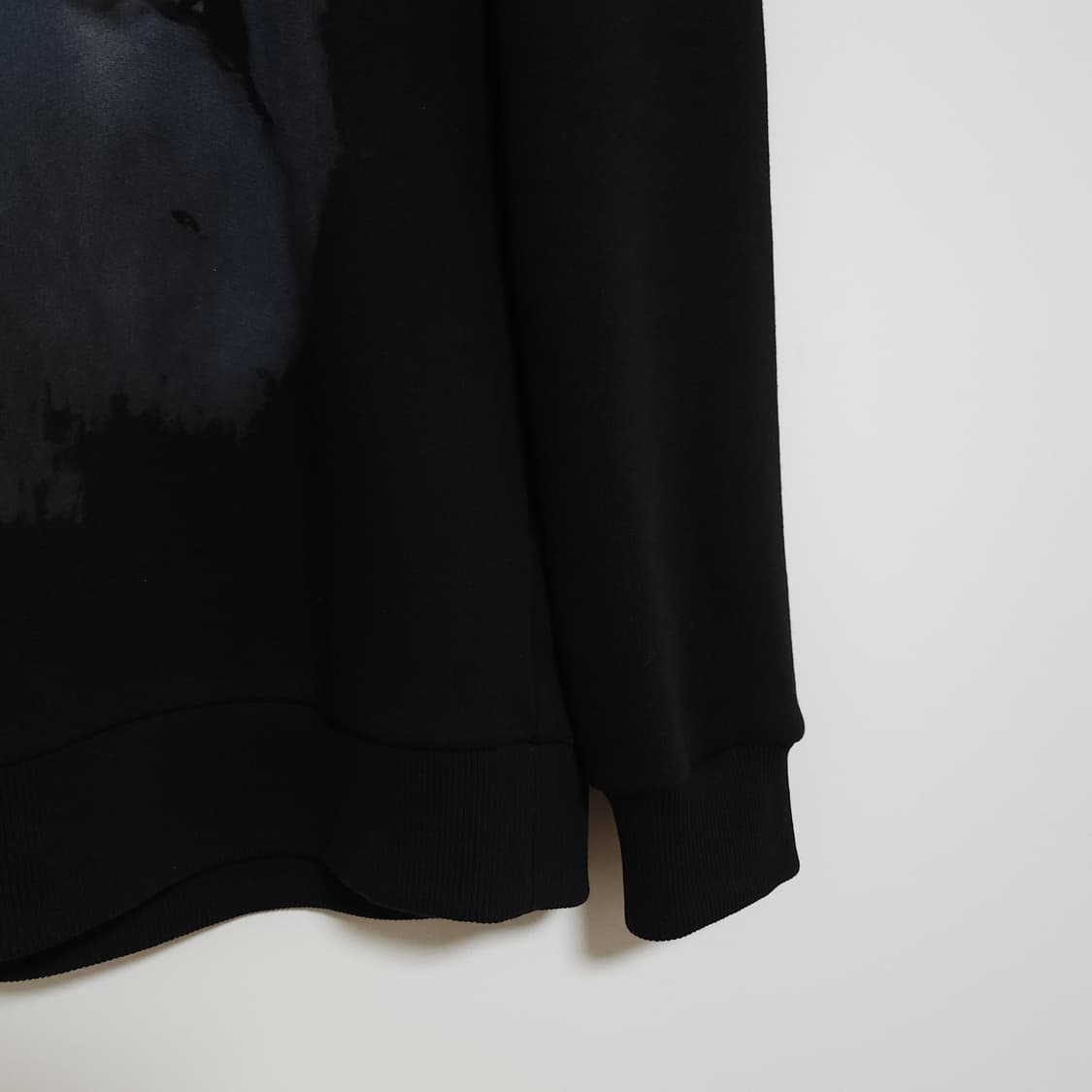 [S] 지방시 블랙 샤크 맨투맨 BM704C3Y0V 상품이미지6