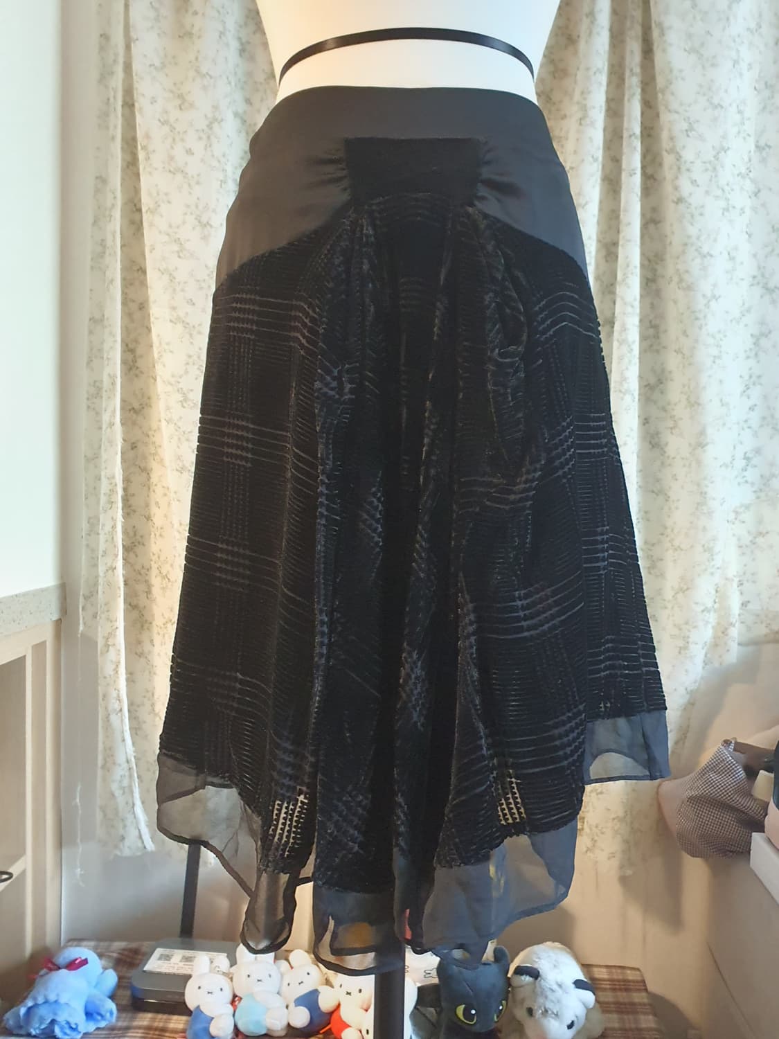 [빈티지] 블랙 벨벳 체크 스커트 상품이미지1