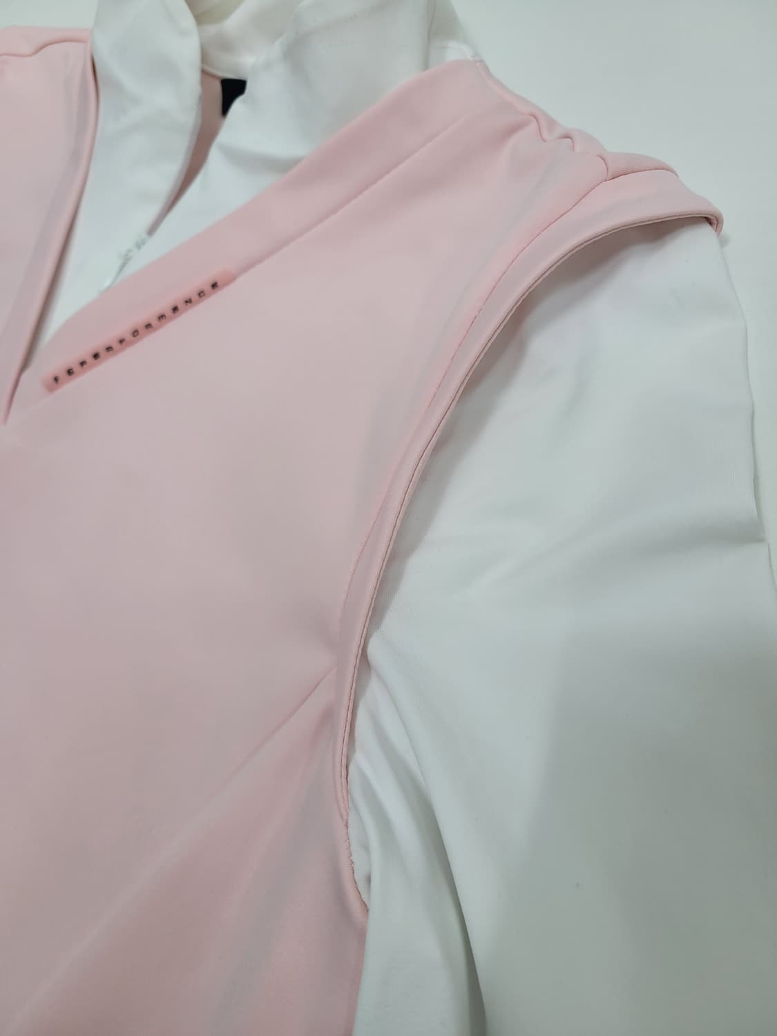 FANTOM 21SS 팬텀 V라인 하프집업 긴팔 티셔츠 / 여 90 핑크 상품이미지6