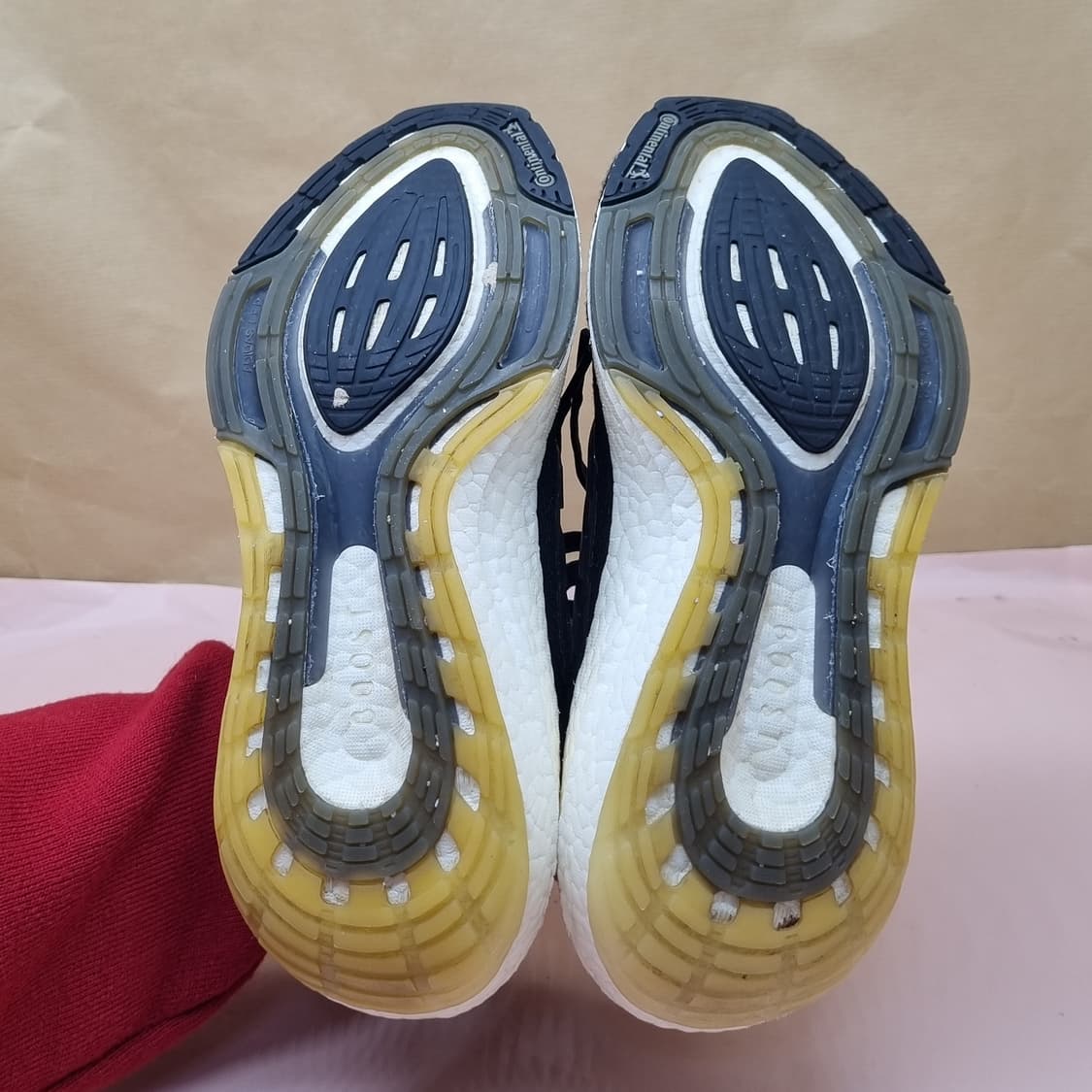 아디다스 울트라부스트21 블랙 운동화230 상품이미지3