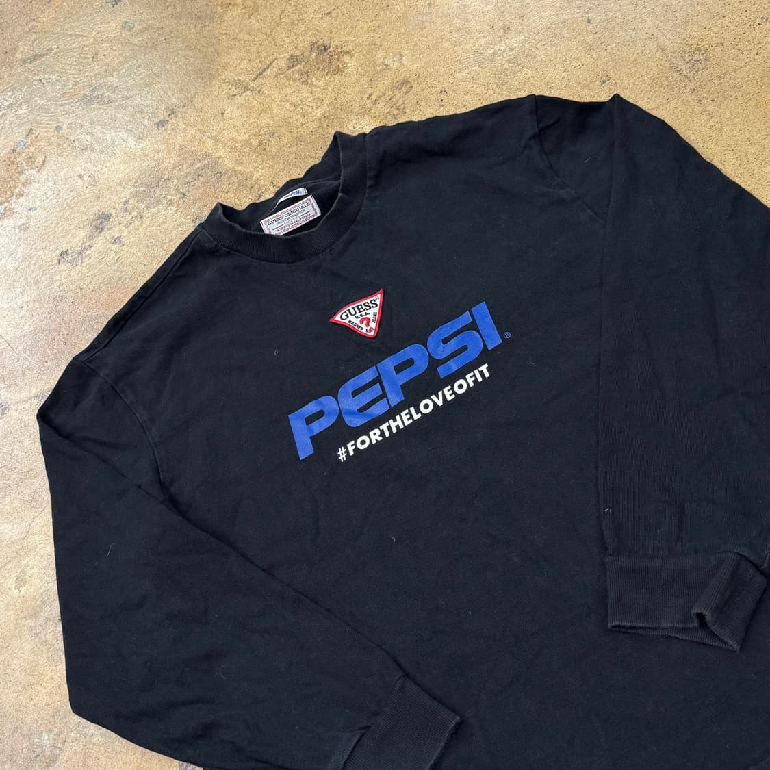 [정품/L] 게스 X 펩시 콜라보 블랙 긴팔티셔츠 b19 상품이미지1