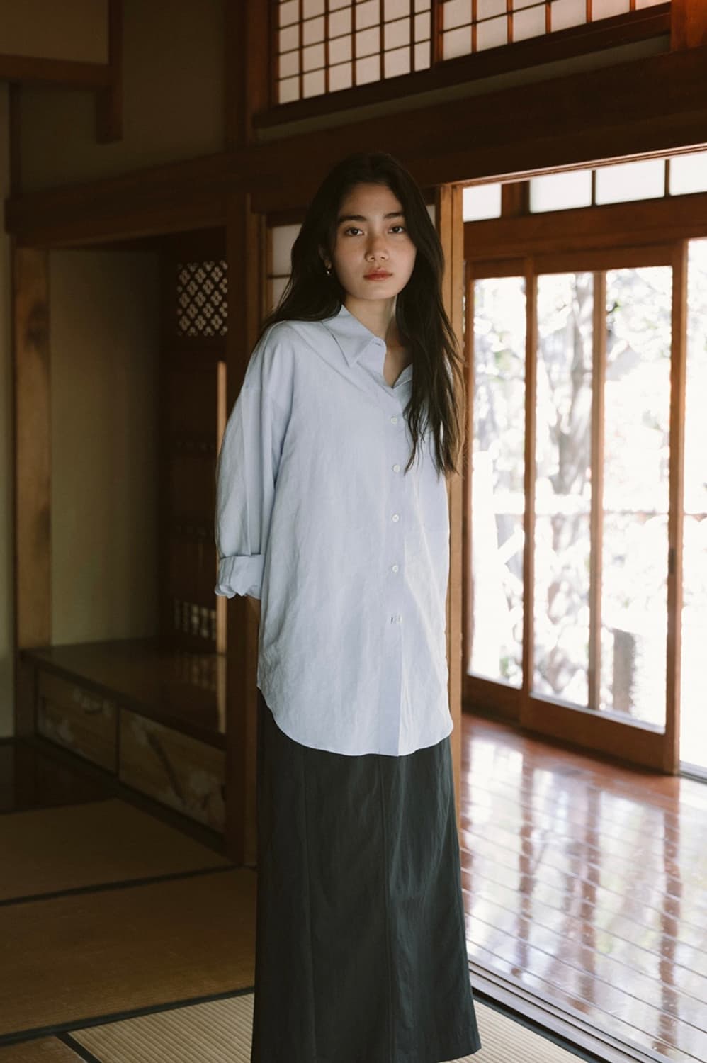 시야쥬 미니멀 에어리 롱 스커트 (차콜) 상품이미지2