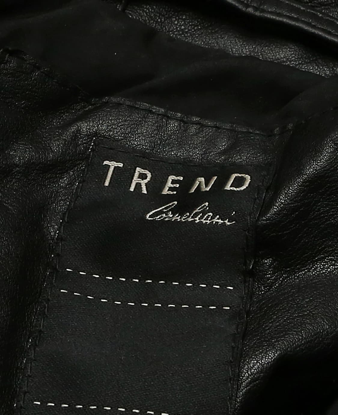 꼬르넬리아니 [Corneliani] 블랙 레더 럭셔리 이태리 하프 코트 상품이미지7