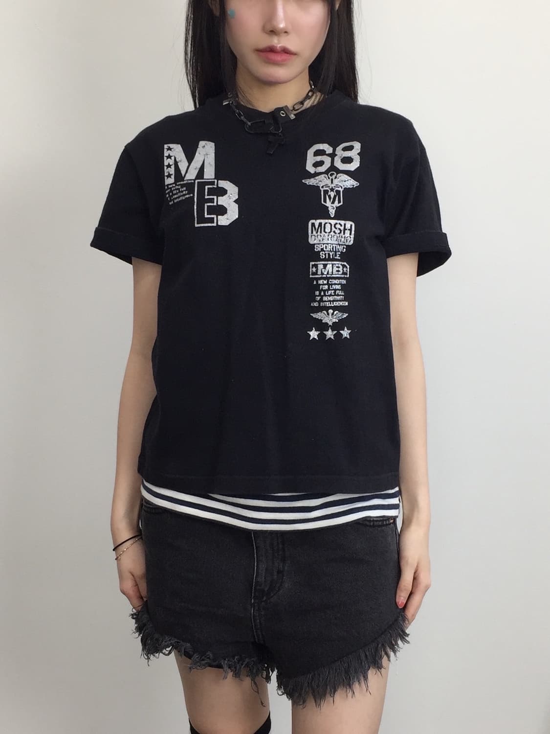 Mosh Boarding Multi-Graphic Black Tee 상품이미지2