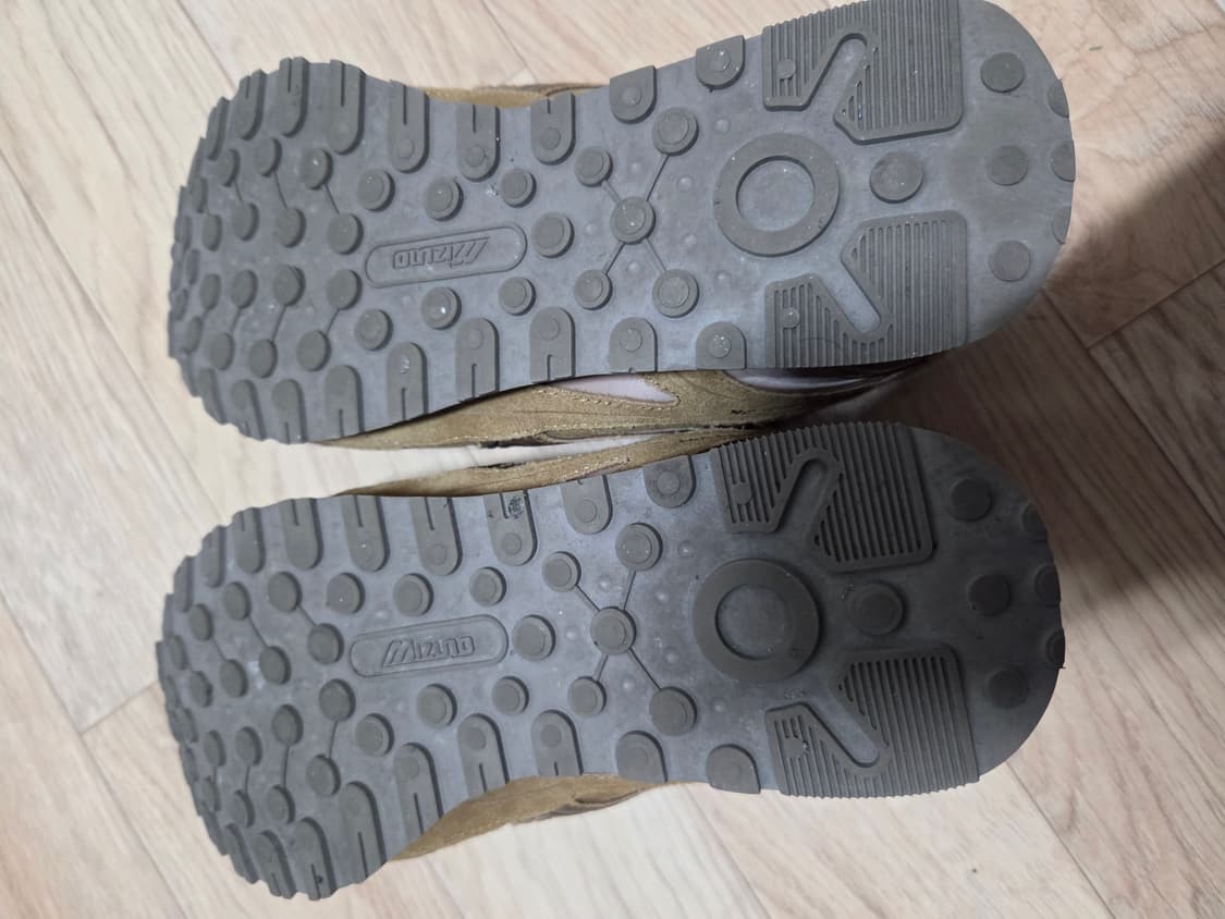 미즈노 LG 60S 2K 브라운 255 팝니다 상품이미지5