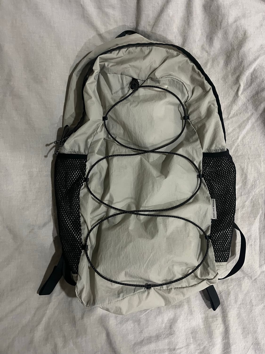 엔즈앤드민즈(ends and means) / 패커블 백팩 / 문 그레이 상품이미지1
