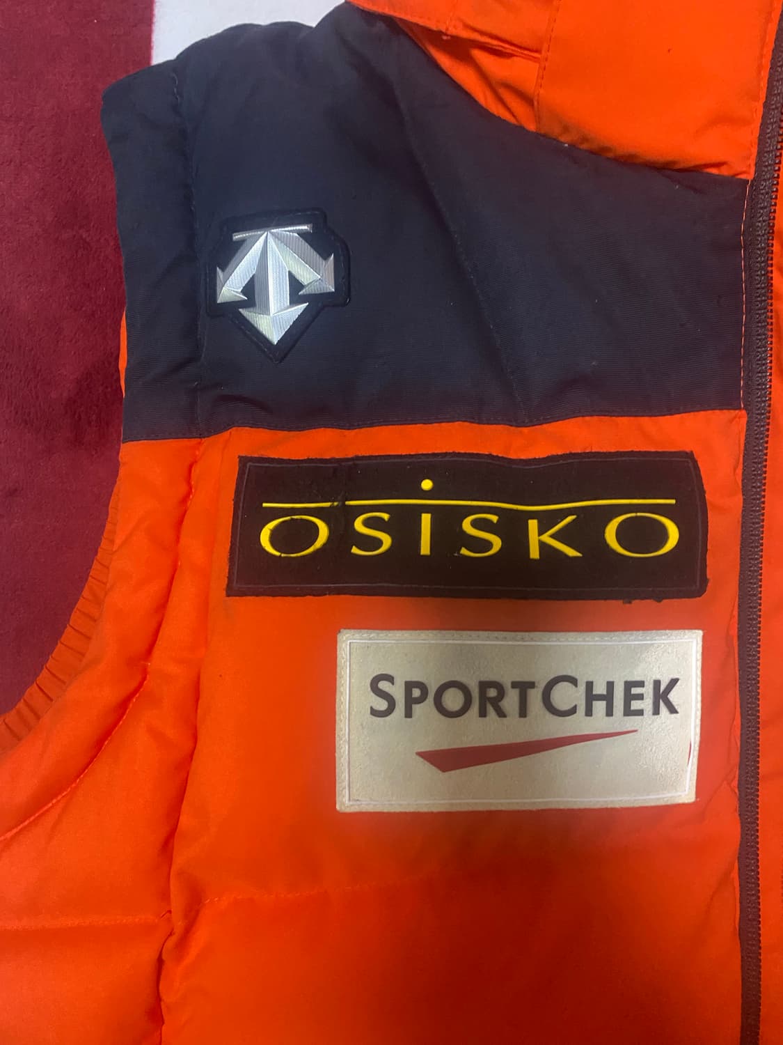 데상트 아우디 스키팀 패딩조끼 상품이미지3