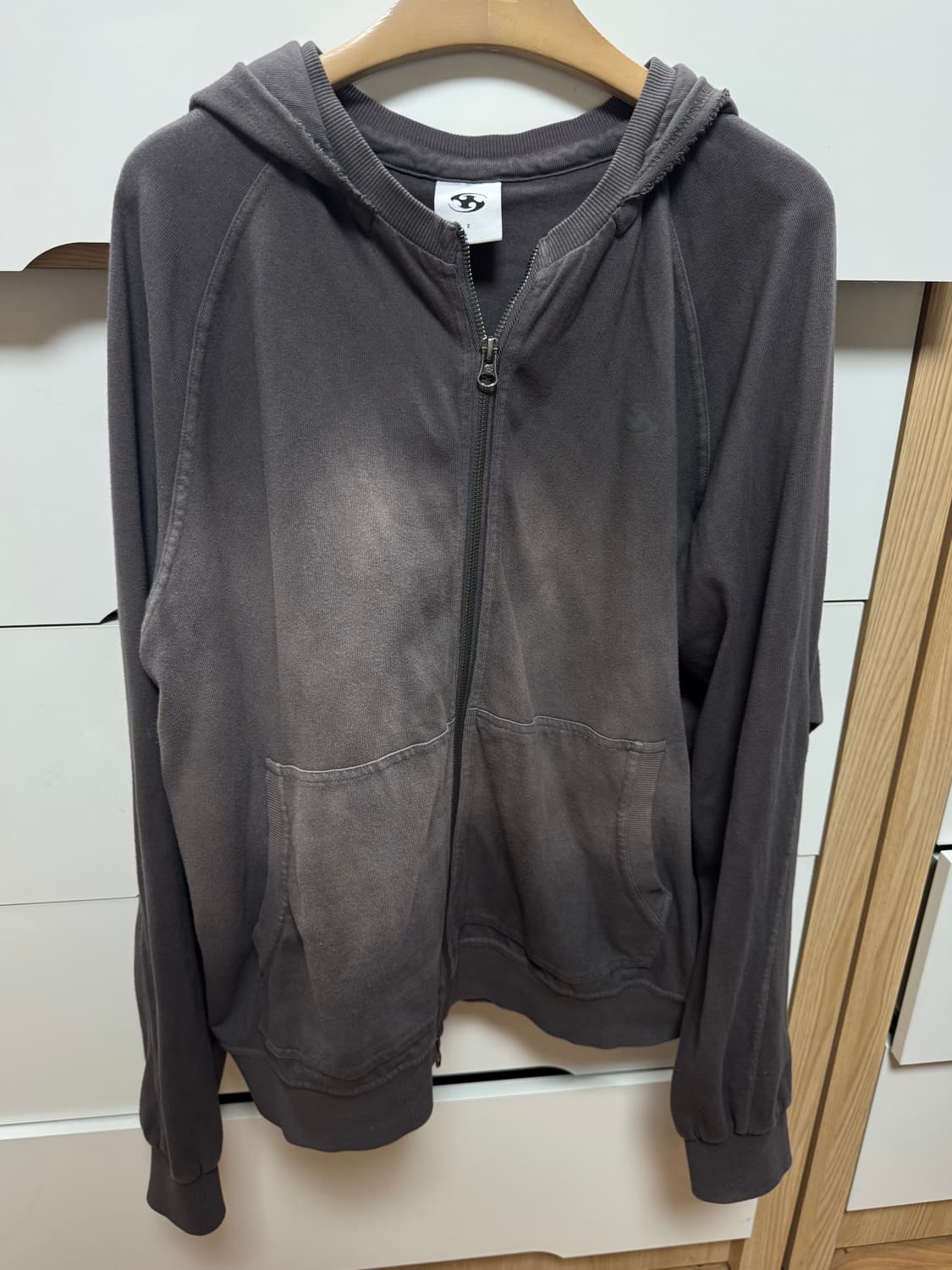 산산기어 워시드 후디 집업 차콜 2 사이즈 상품이미지2