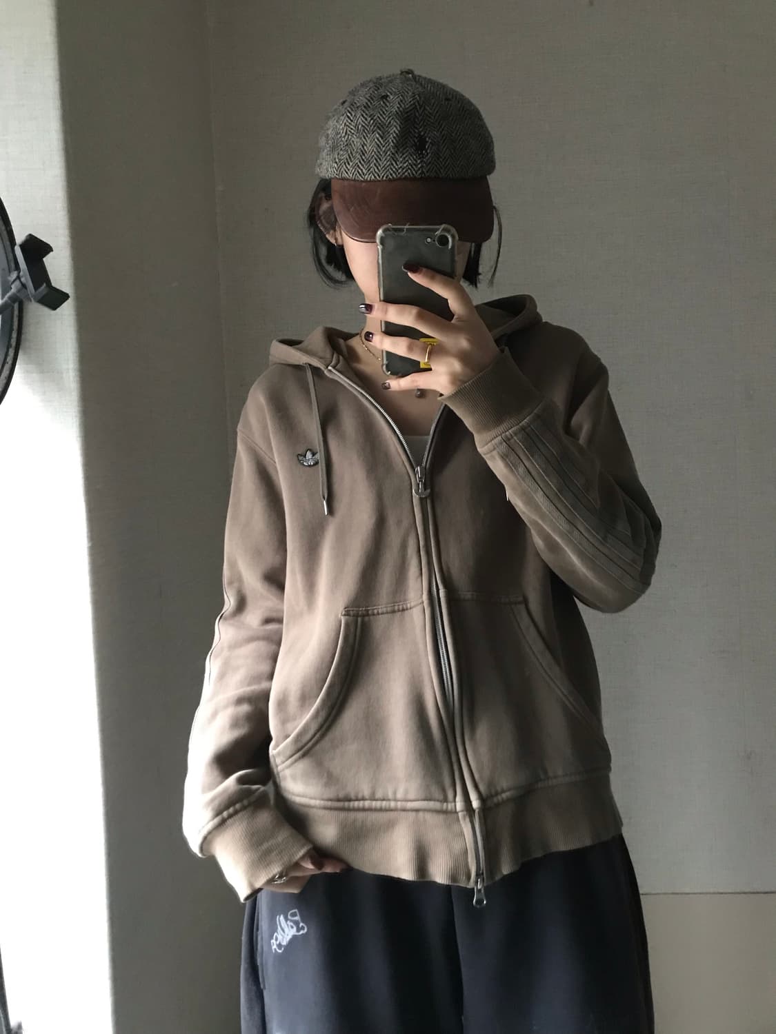 아디다스 00s 밀크초코 브라운 후드집업 상품이미지4