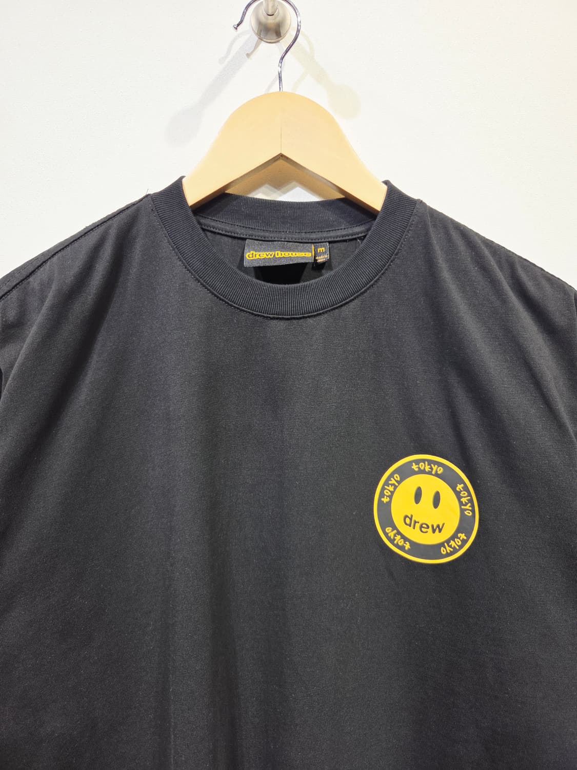 드류하우스 도쿄 팝업 한정판 스마일 반팔 티셔츠 블랙 상품이미지3