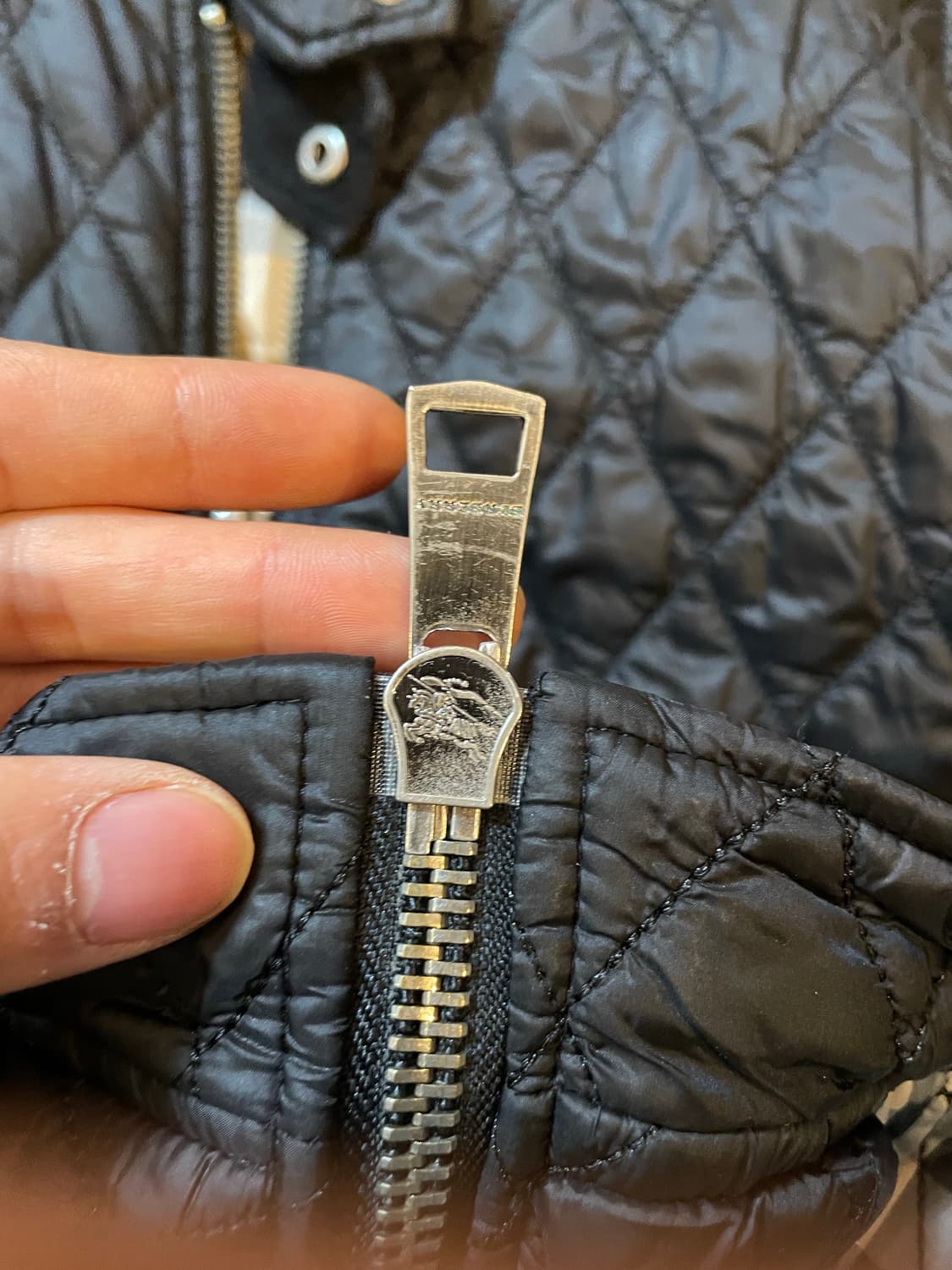 버버리 브릿 다이아몬드 퀄팅 자켓 상품이미지9