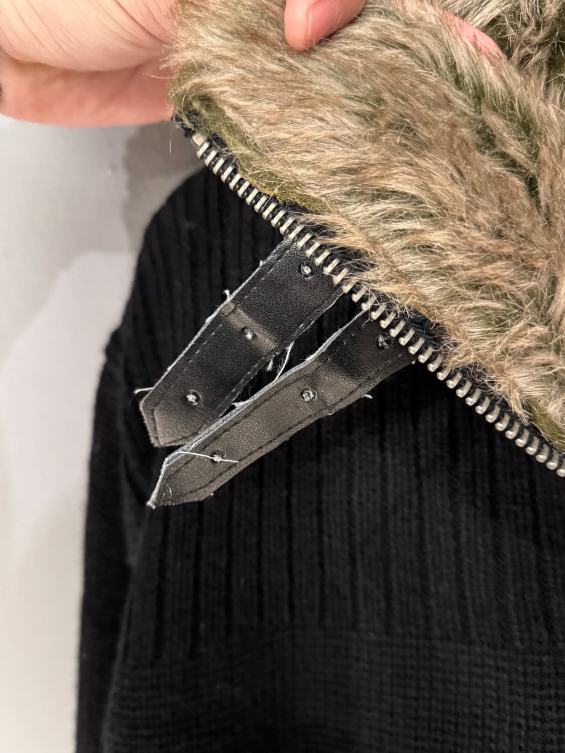 Pincpmc 버클 하이넥 퍼 니트집업  상품이미지6