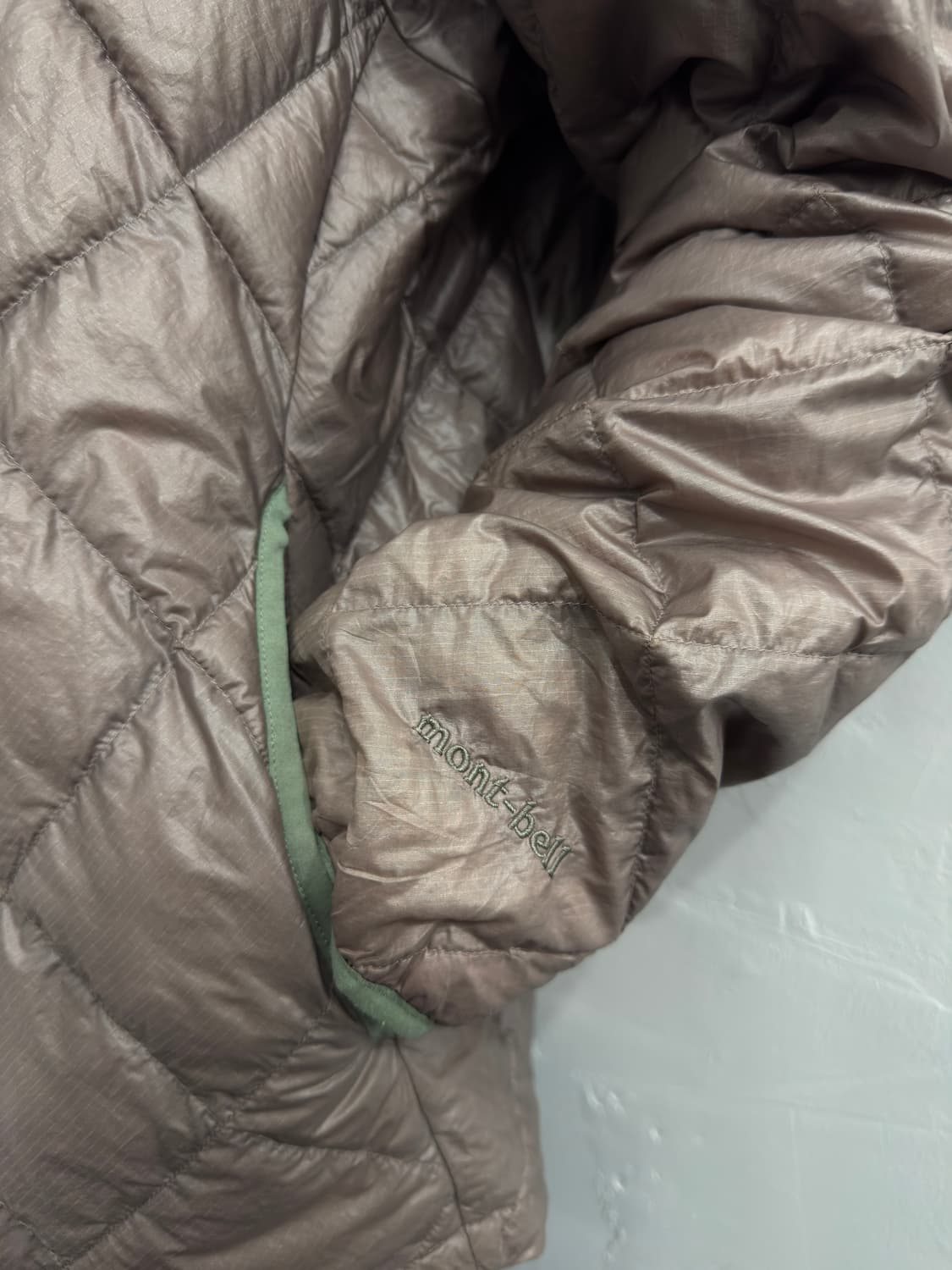 mont-bell hood goose down jacket 상품이미지4