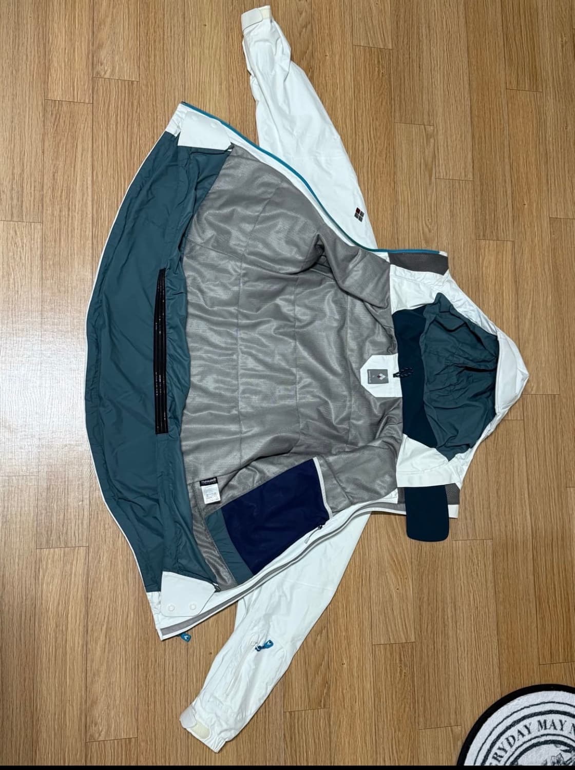 몽벨 파카스톰 바람막이 상품이미지4